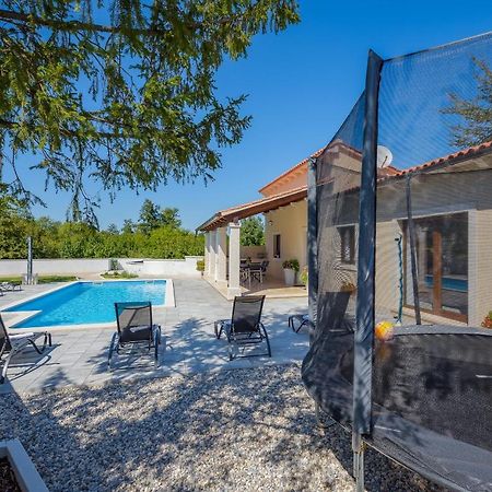 Villa Desapemani Žminj Buitenkant foto